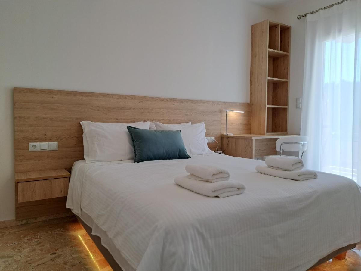 Luxury Suite Patras Bagian luar foto