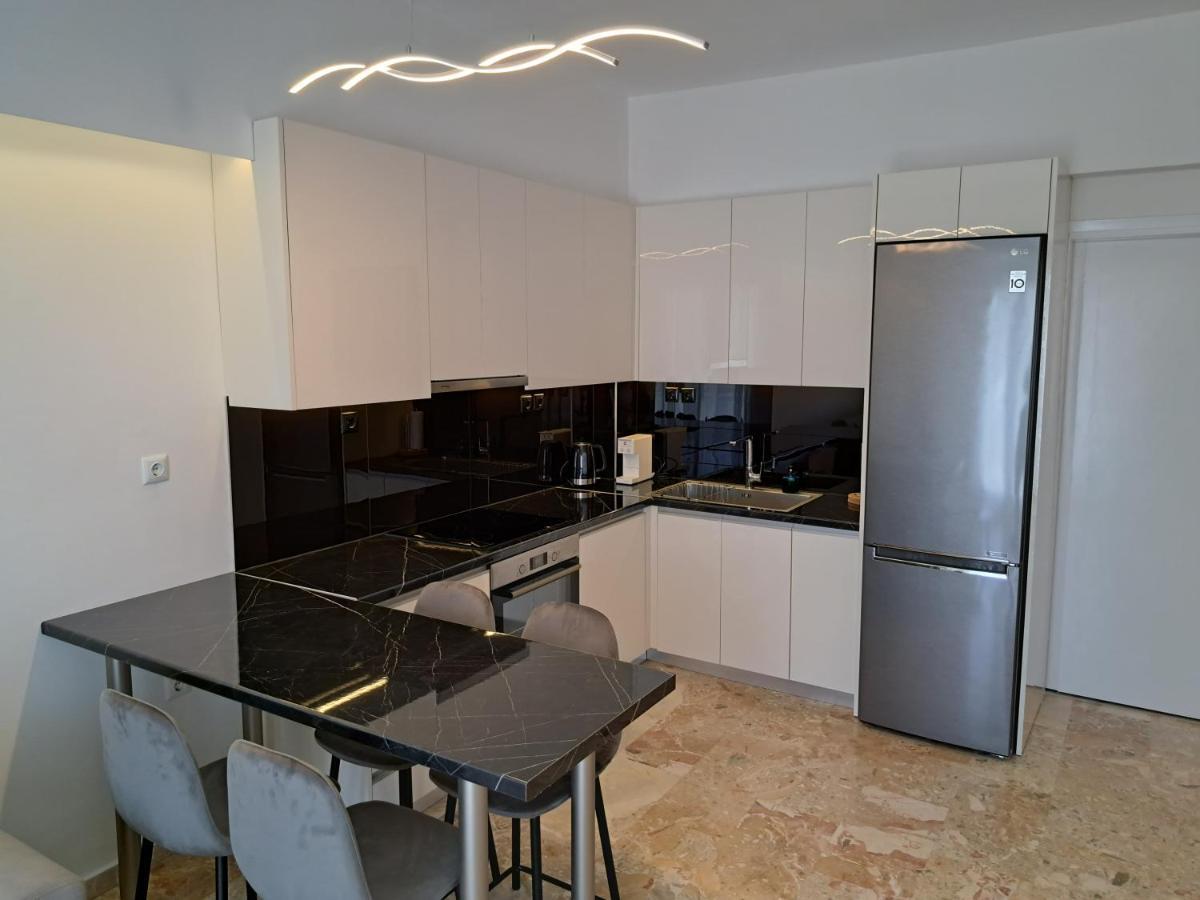 Luxury Suite Patras Bagian luar foto